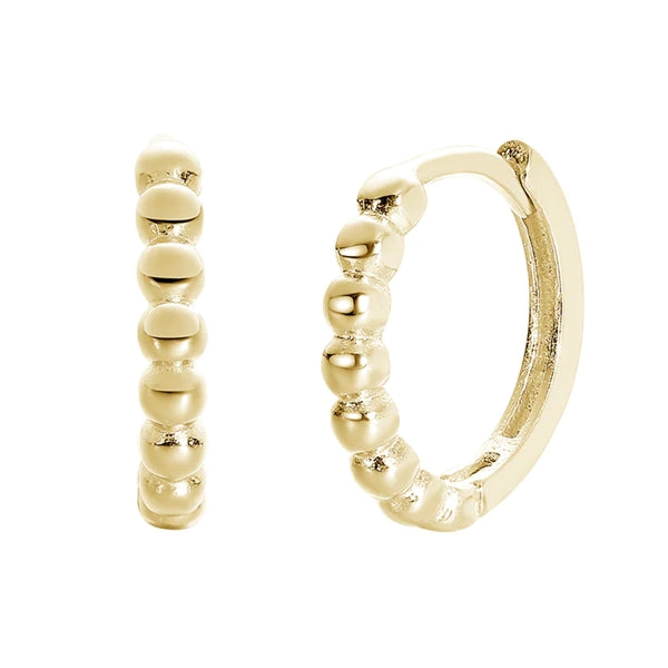 Coco creoler i 18 karat forgyldt sterlingsølv fra MerlePerle, 13 mm med små blanke kugler.